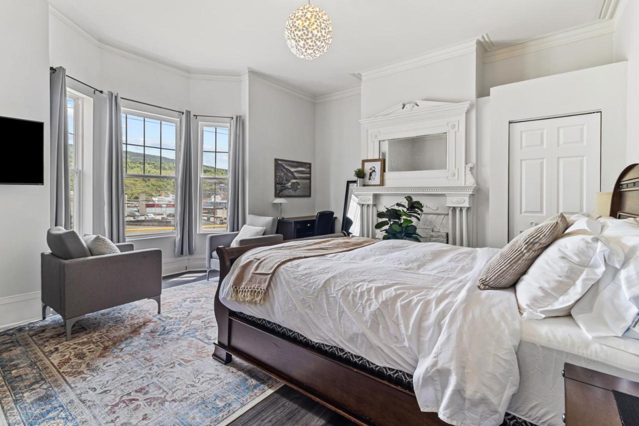 فندق Mckay Manor On Duckworth سانت جونس المظهر الخارجي الصورة
