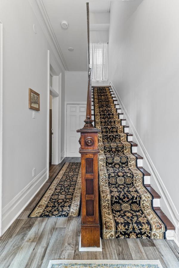فندق Mckay Manor On Duckworth سانت جونس المظهر الخارجي الصورة
